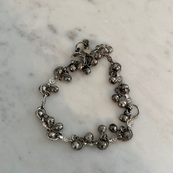 Boutique Vintage Charm Bracelet - Picture 4 of 8